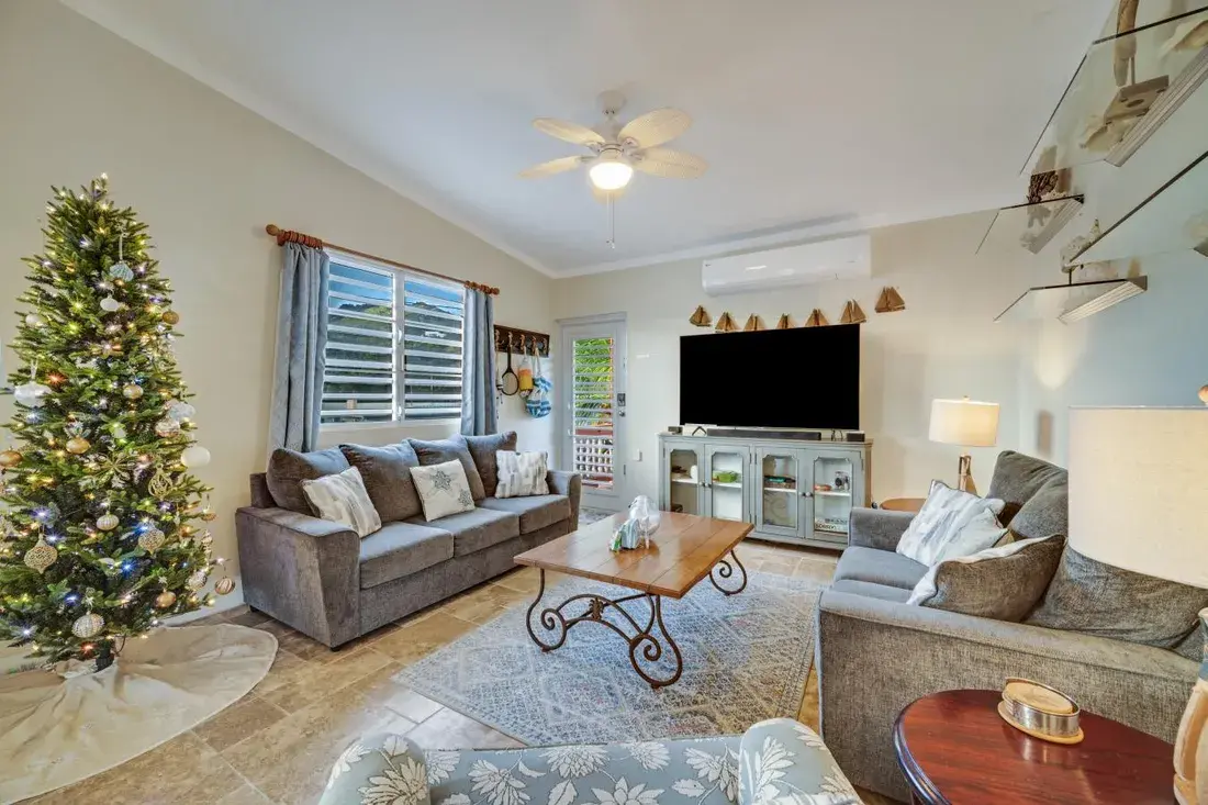 True Beachfront Living At Casa Del Mar