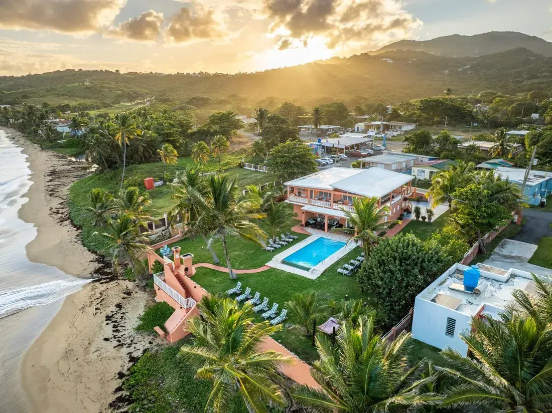 True Beachfront Living At Casa Del Mar