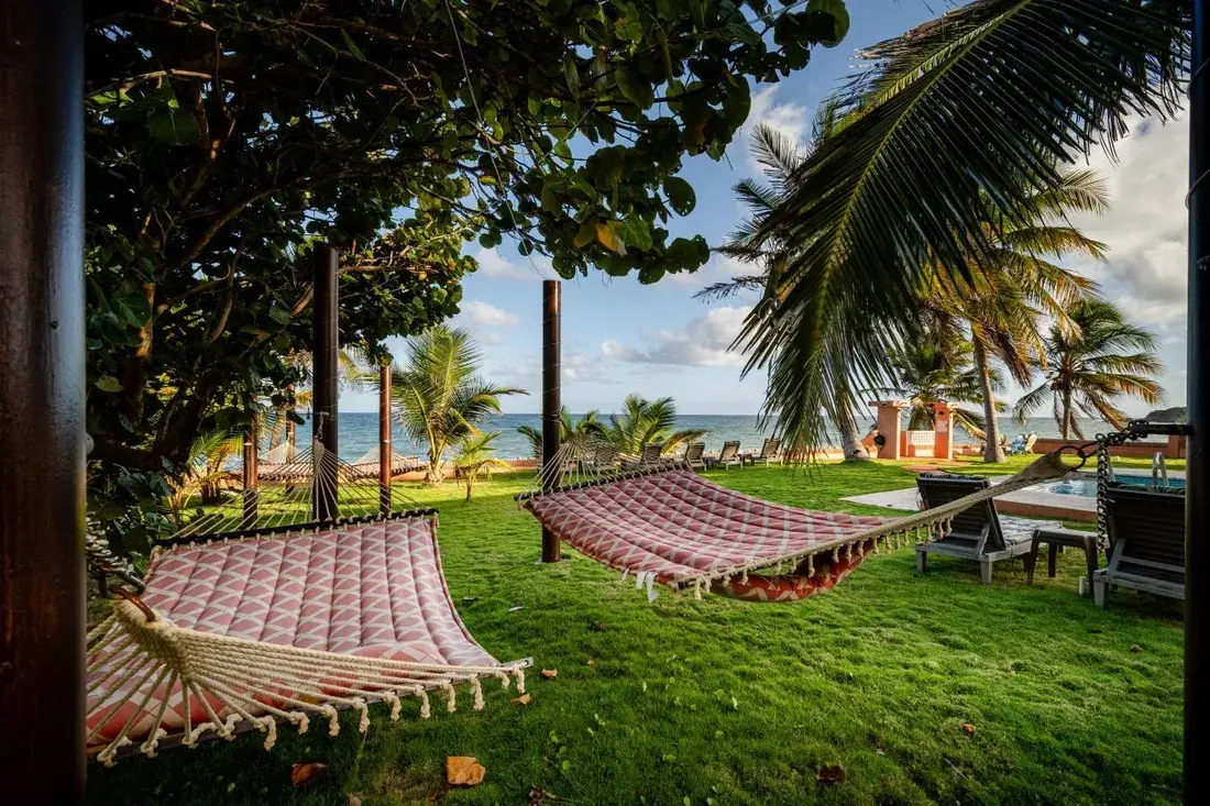 True Beachfront Living At Casa Del Mar