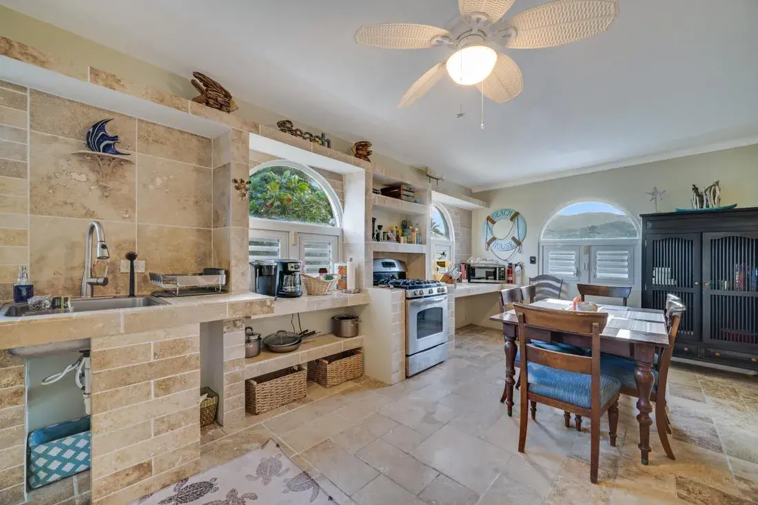 True Beachfront Living At Casa Del Mar