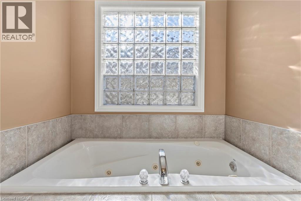 3579 CARVER Street Stevensville, Ontario L0S1S0 MLS® Number: 40781348