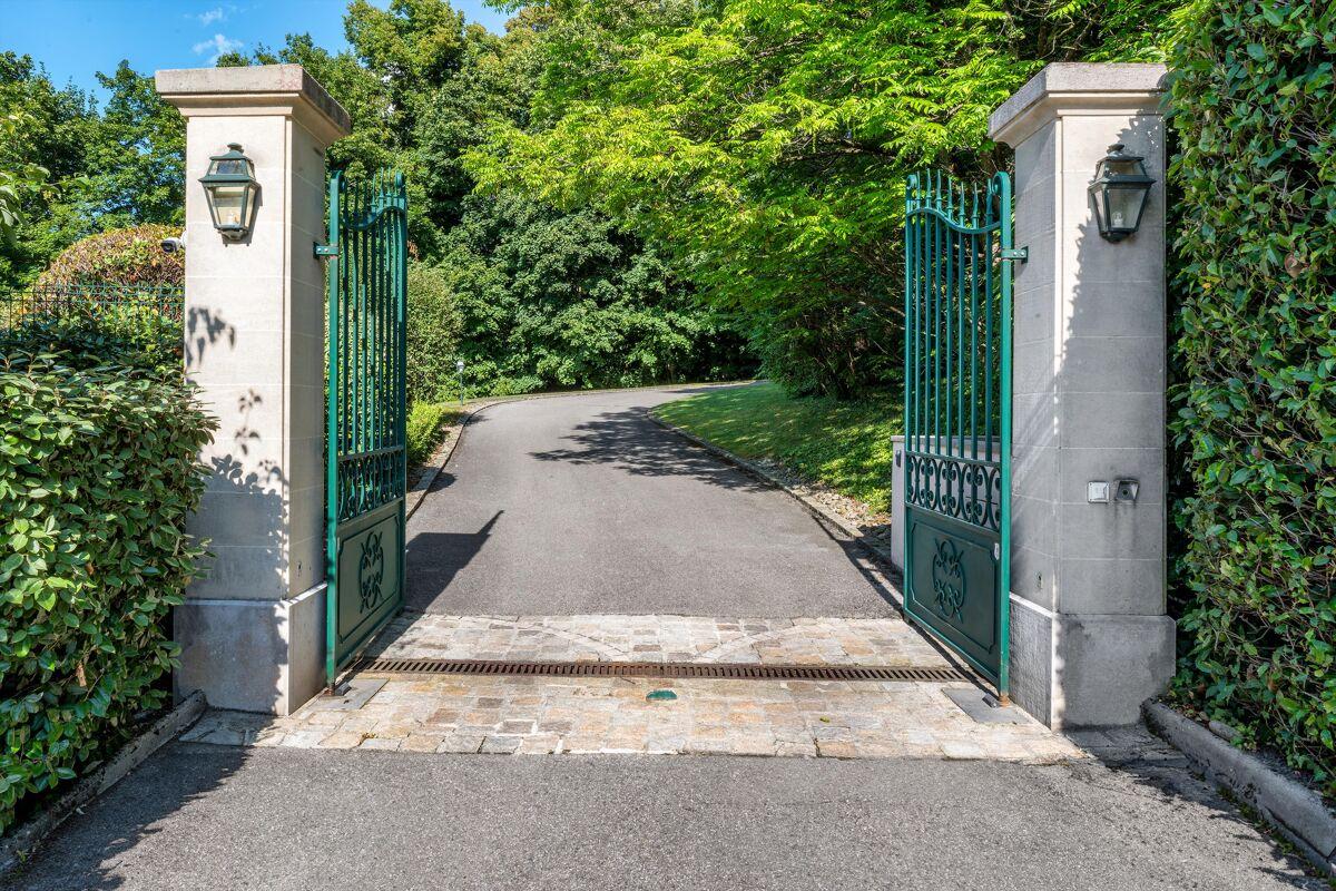 Exceptional villa on a 17,000 sqm plot in a privileged location in Cologny, Geneva