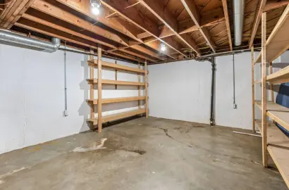 Luxry 3 Bed 2 Bath 1,462 sqft 0.69 acre lot